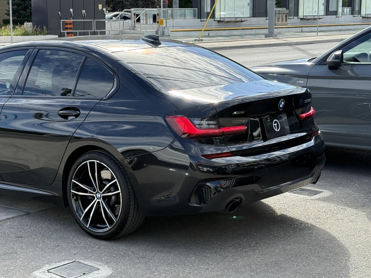 2019 BMW 3 Series 330i //M SPORT | PANO | HUD | 360 CAMERA | LOADED Photo