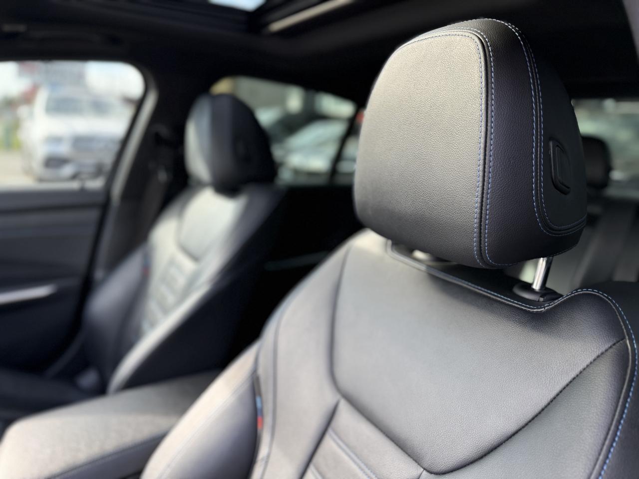 2019 BMW 3 Series 330i //M SPORT | PANO | HUD | 360 CAMERA | LOADED Photo