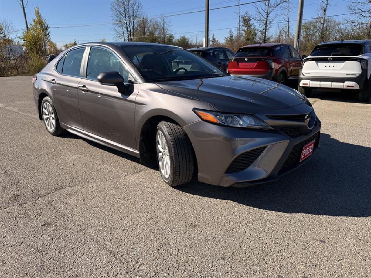 2020 Toyota Camry 4-Door Sedan SE 8A Photo2