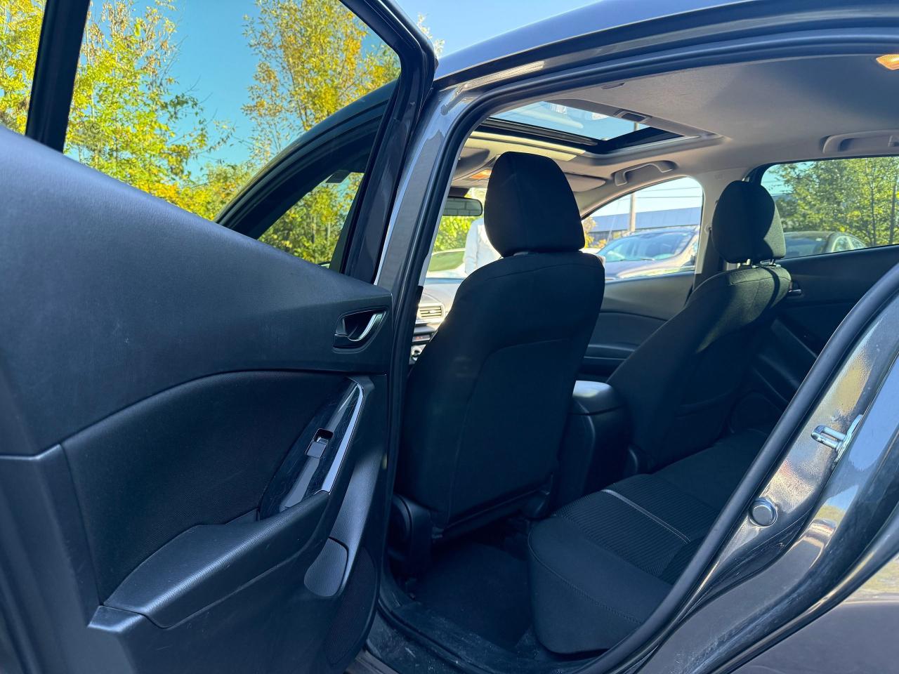 2018 Mazda MAZDA3 Touring FWD *SAFETY INCL*LOW KMS*WARRANTY INCL* - Photo #13