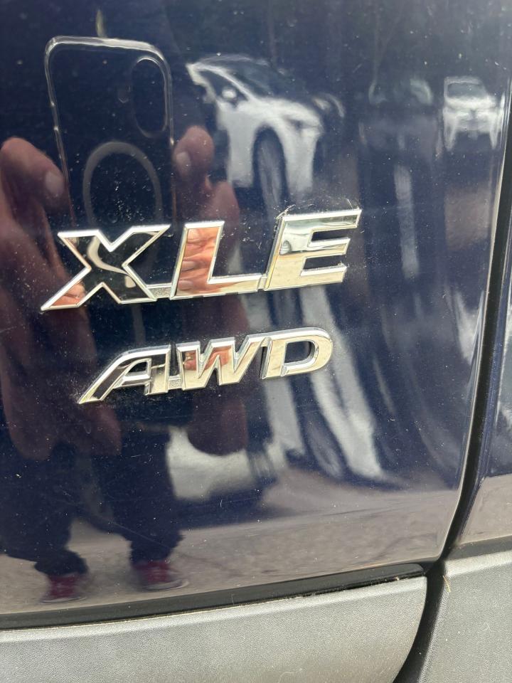 2019 Toyota RAV4  AWD XLE,AWD,S/ROOF,NO ACCIDENT,ONE OWNER,CERTIFIED Photo