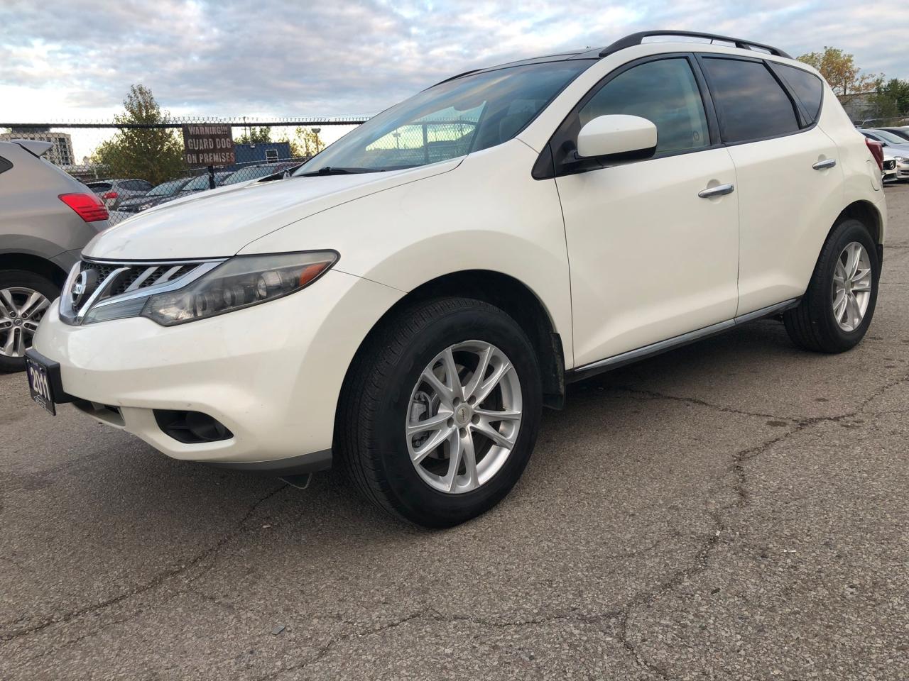 2011 Nissan Murano SL - Photo #3