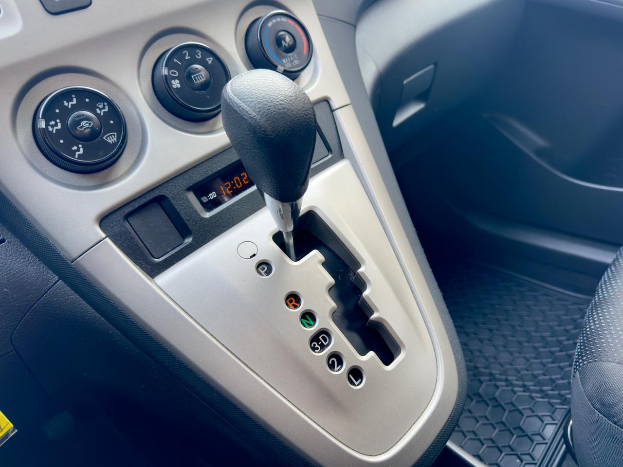 2009 Toyota Matrix  Photo12