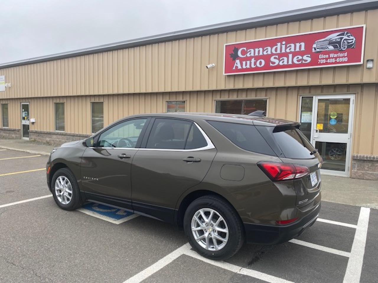 2023 Chevrolet Equinox AWD 4DR LT - Photo #2