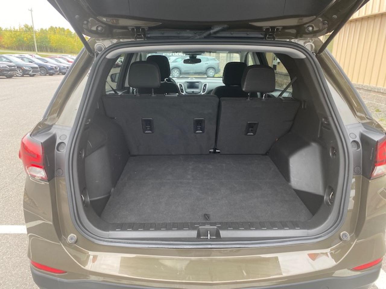 2023 Chevrolet Equinox AWD 4DR LT - Photo #7
