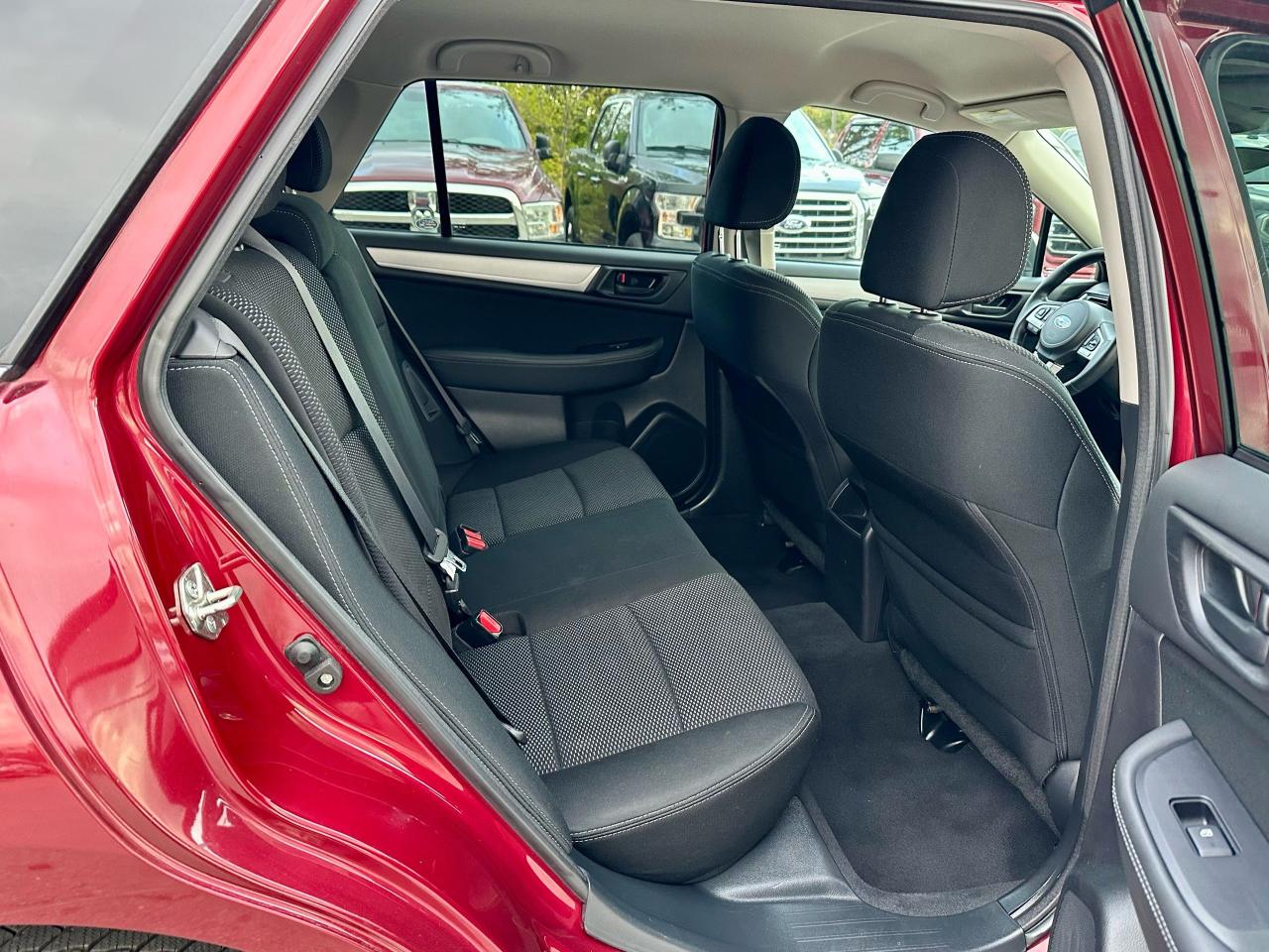 2016 Subaru Outback 2.5i - Photo #14