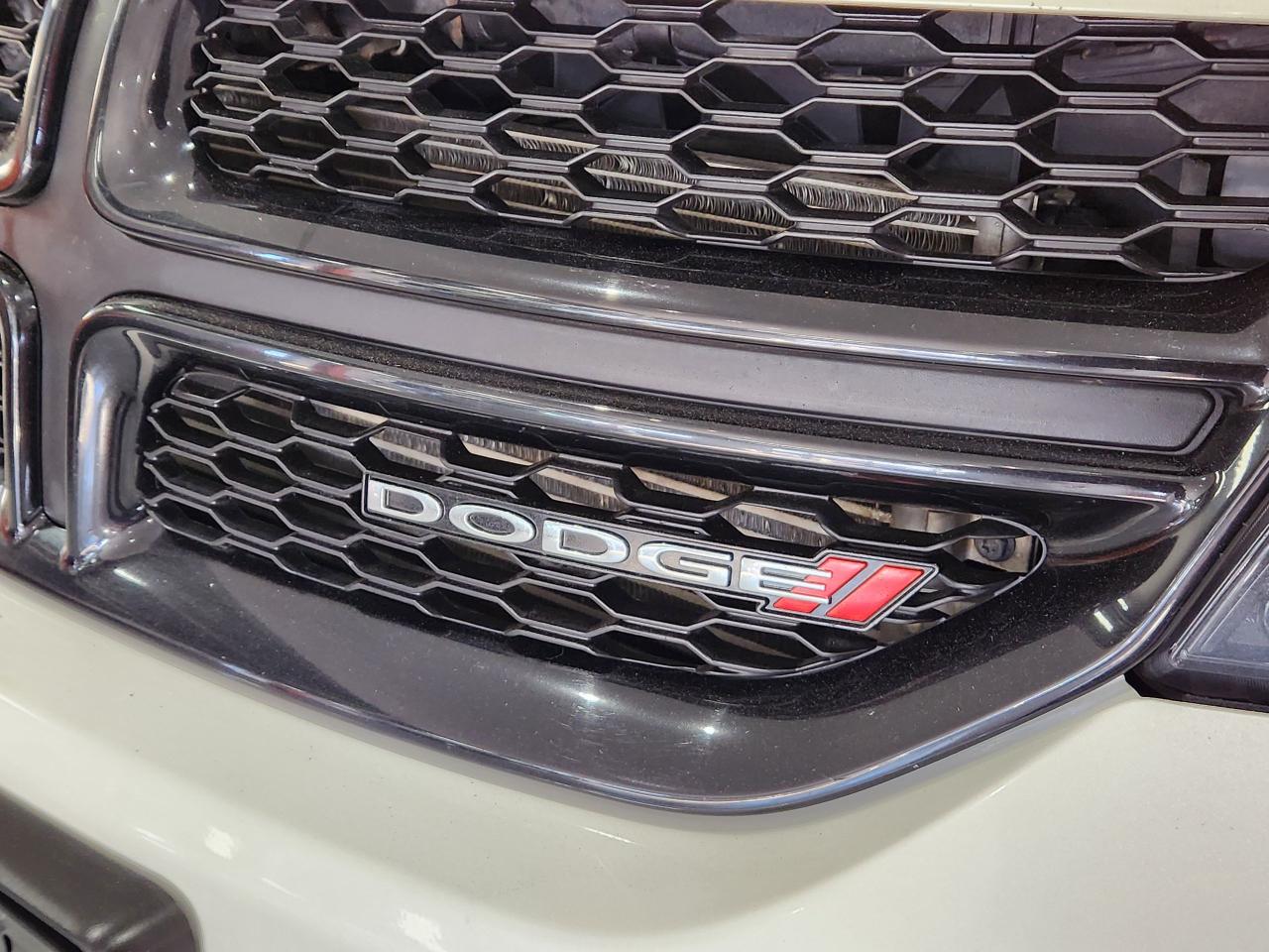 2017 Dodge Journey SXT Blacktop Package 7 Pass V6 Photo3