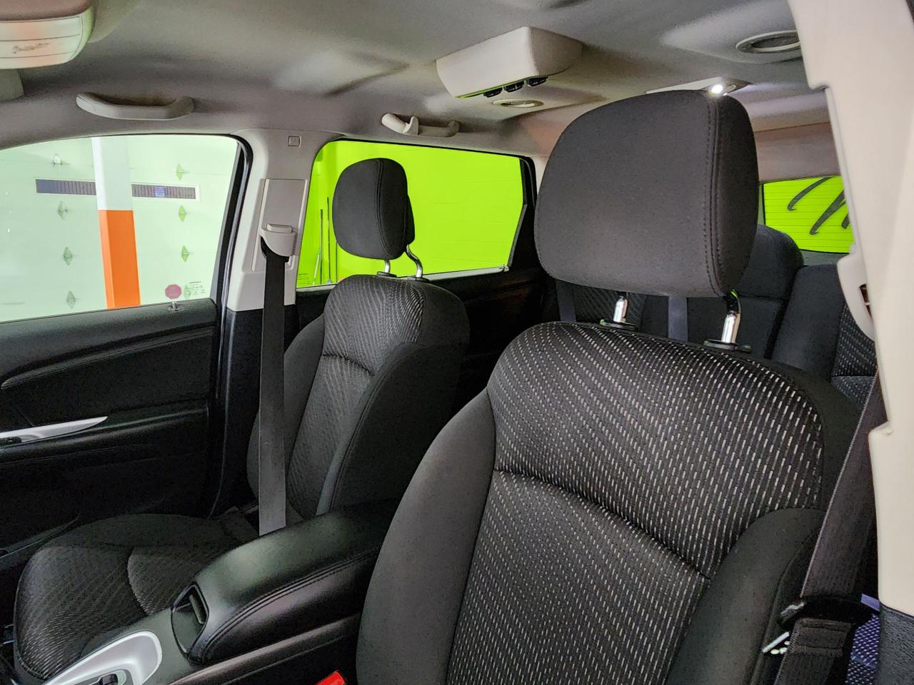 2017 Dodge Journey SXT Blacktop Package 7 Pass V6 - Photo #24