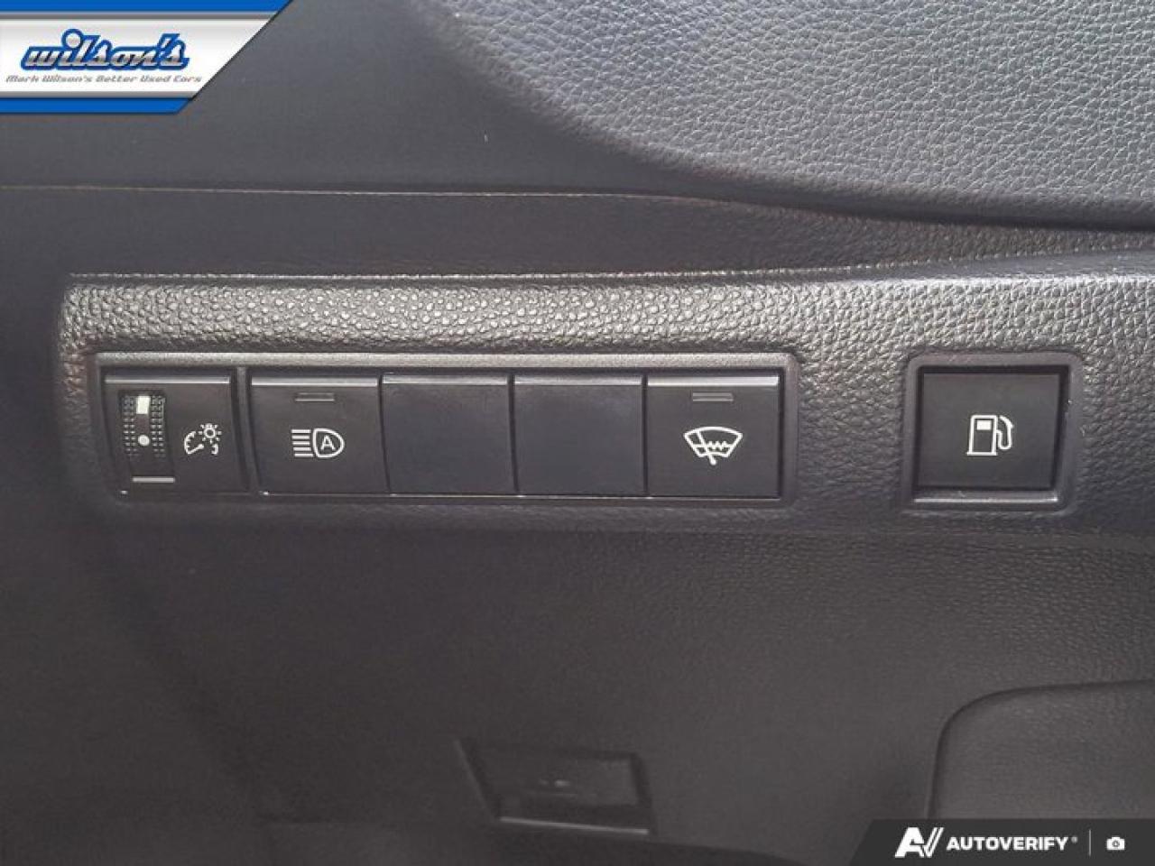 2021 Toyota Corolla Hybrid LE | Heated Seats | Adaptative Cruise | Bluetooth | CarPlay | Reverse Cam | and More ! Photo