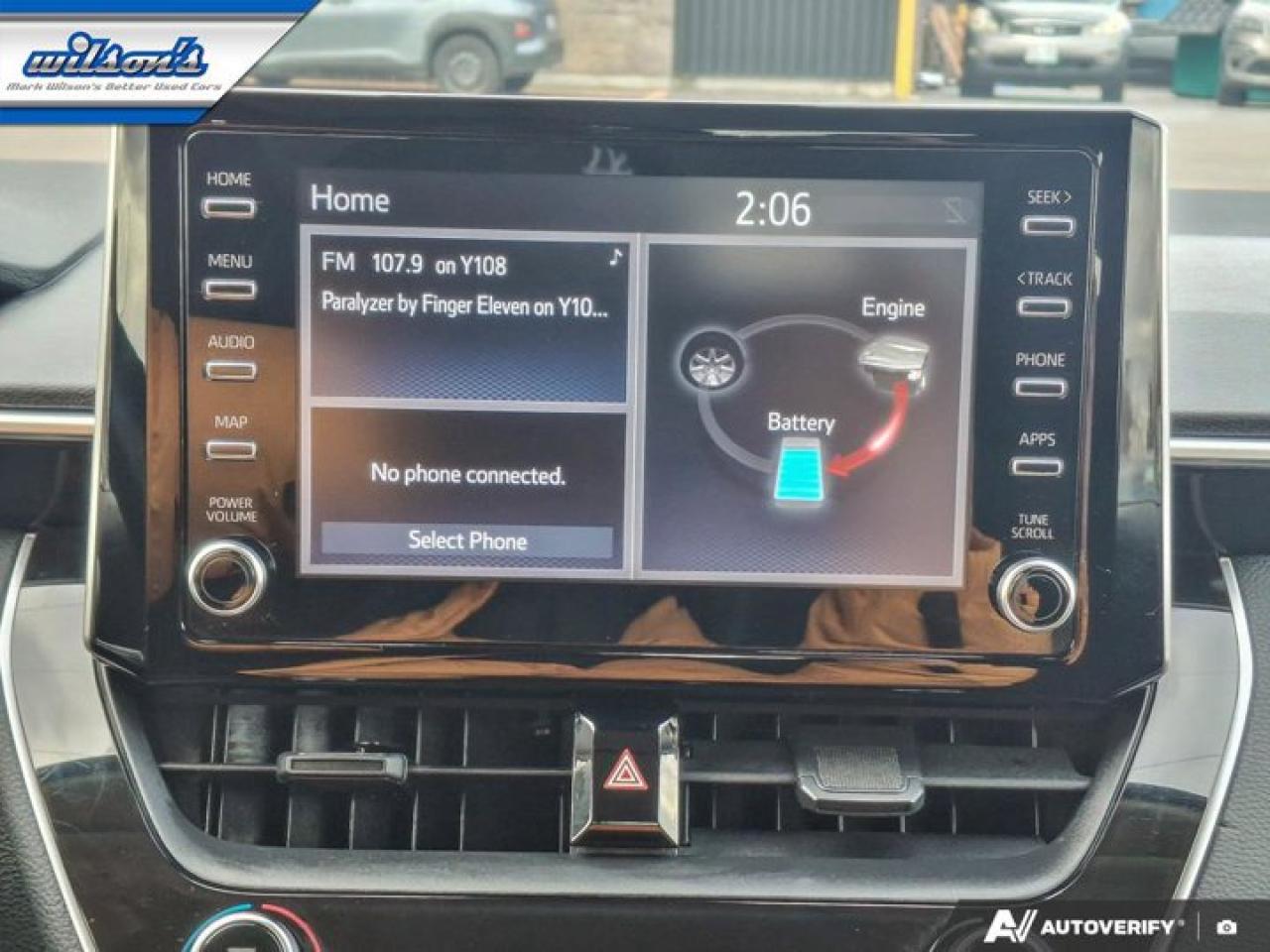 2021 Toyota Corolla Hybrid LE | Heated Seats | Adaptative Cruise | Bluetooth | CarPlay | Reverse Cam | and More ! Photo