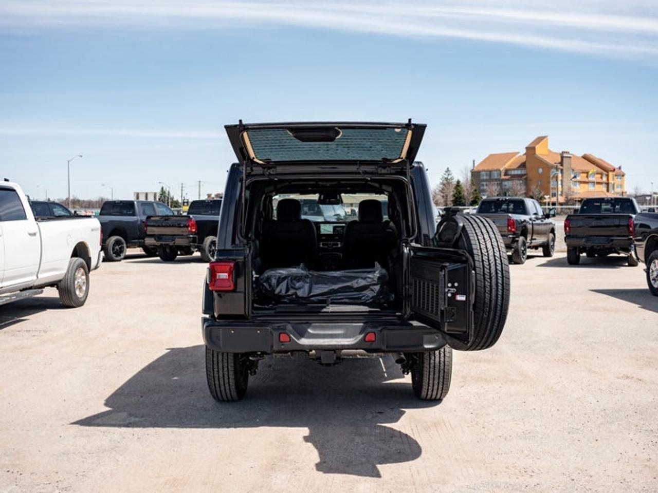 2026 Jeep Wrangler Sahara Photo