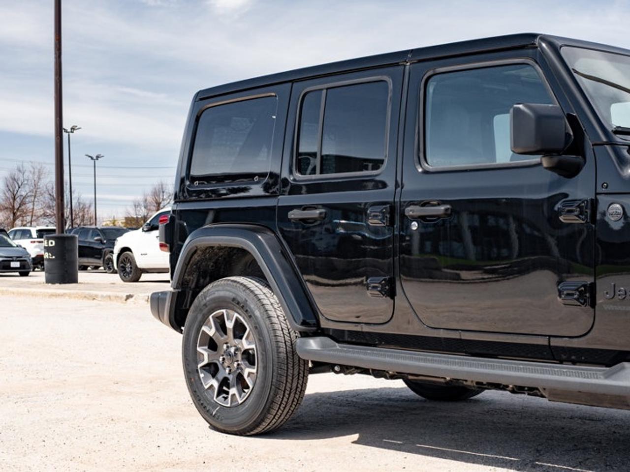 2026 Jeep Wrangler Sahara Photo