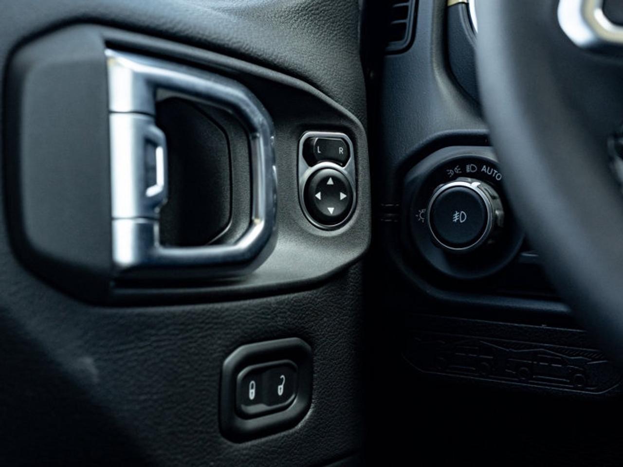 2026 Jeep Wrangler Sahara Photo