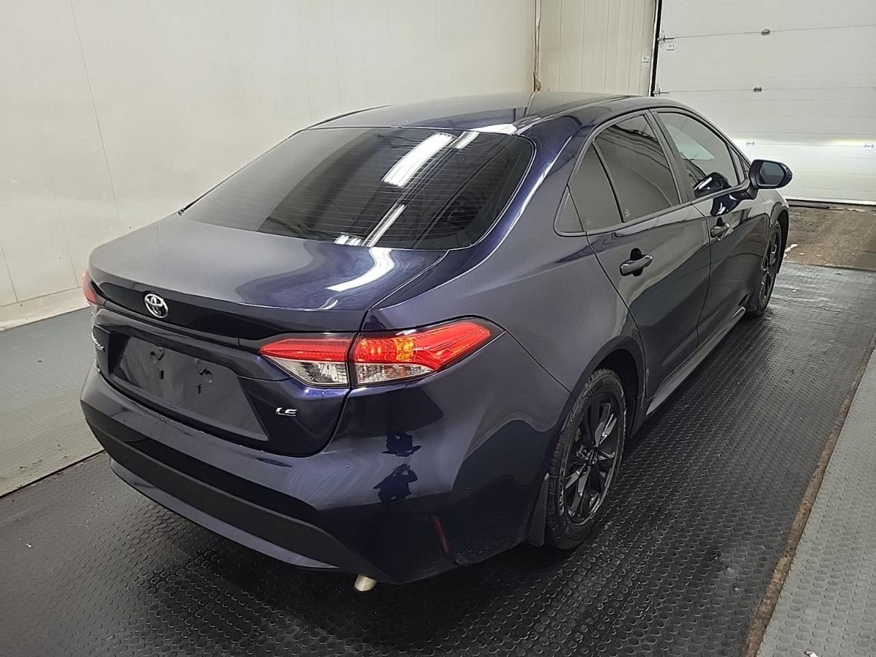 2020 Toyota Corolla LE - Photo #6