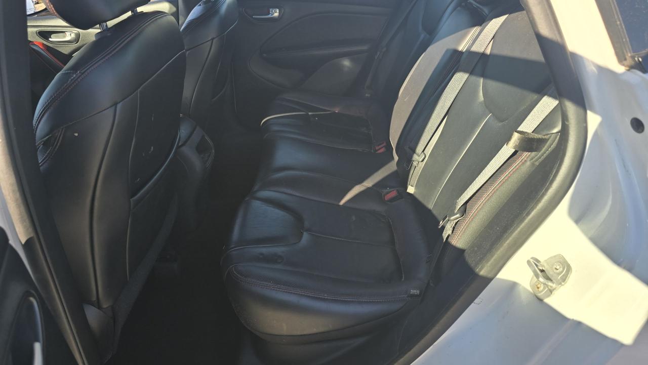 2015 Dodge Dart GT - Photo #16
