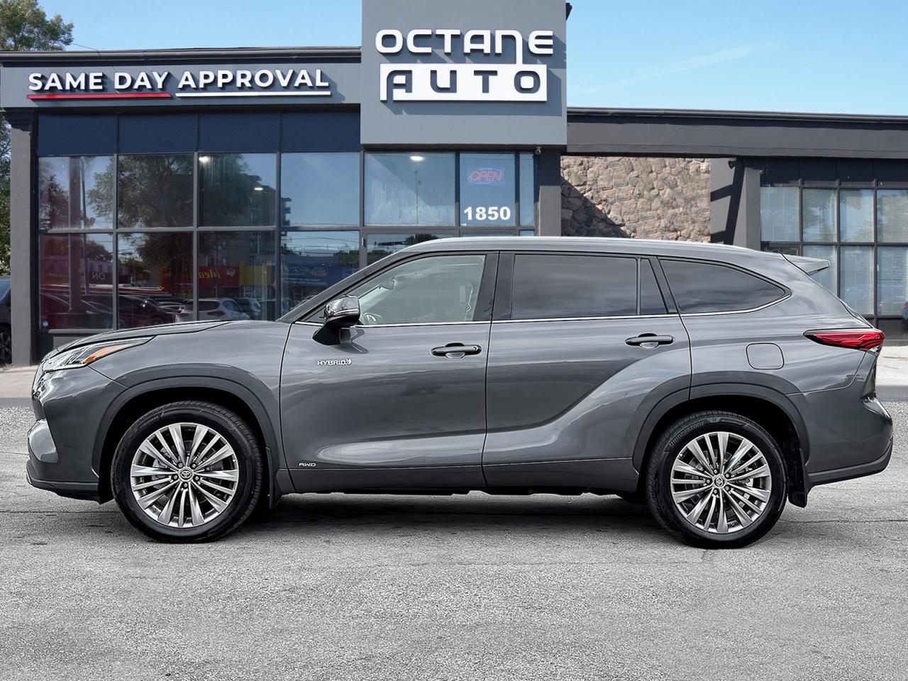 2020 Toyota Highlander Hybrid Limited - Photo #3