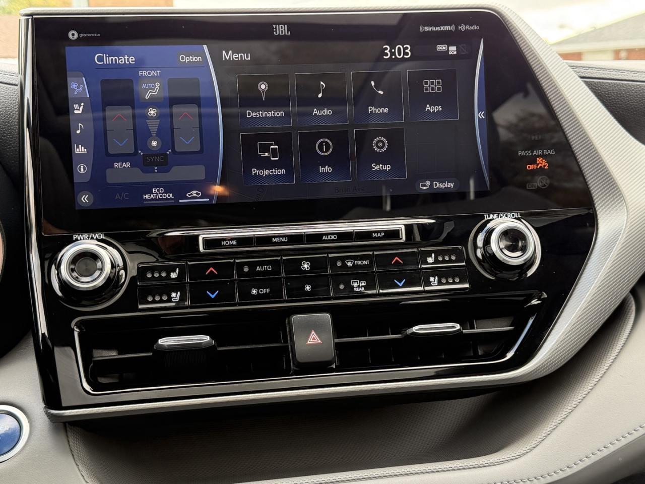 2020 Toyota Highlander HYBRID Limited AWD Photo