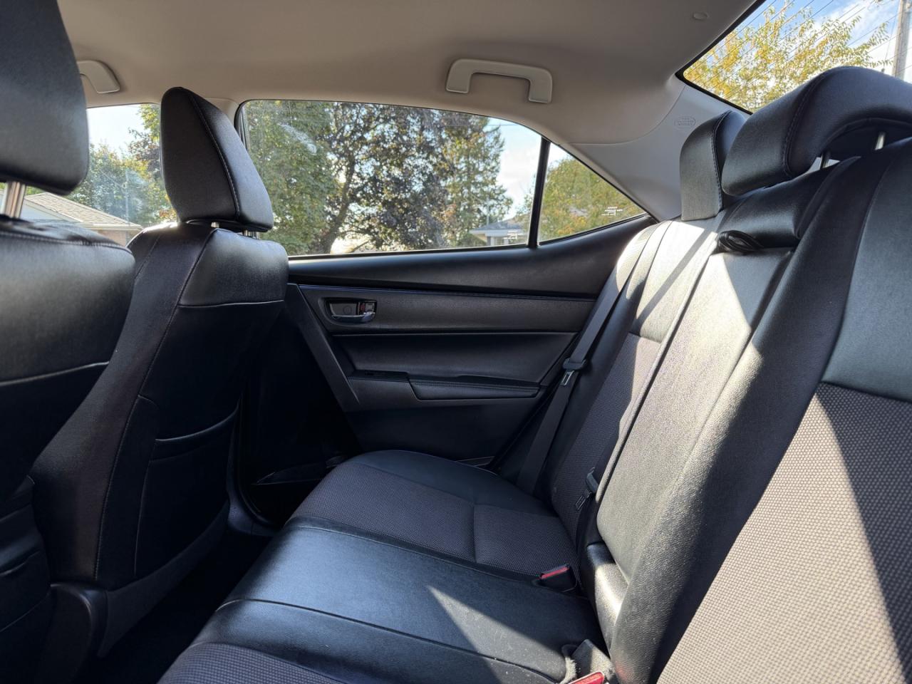 2017 Toyota Corolla SE - Photo #13