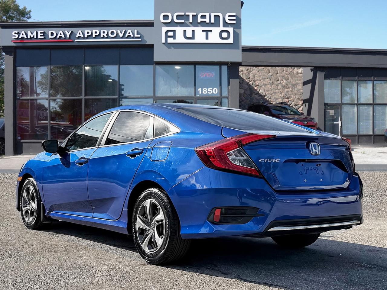 2019 Honda Civic LX Sedan CVT - Photo #4
