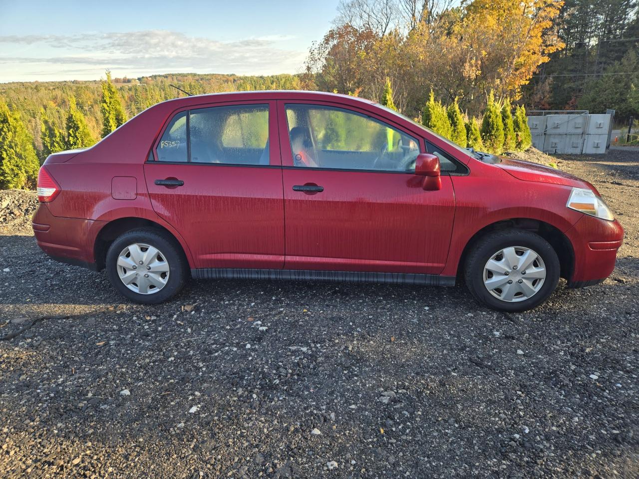 2011 Nissan Versa 1.6 Base - Photo #4