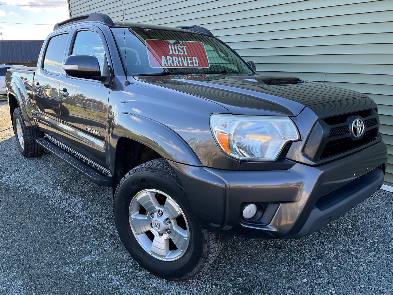 Used 2014 Toyota Tacoma TRD Sport for sale in Hilden, NS