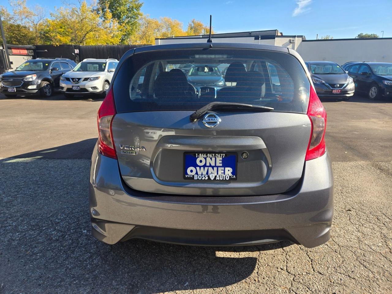 2018 Nissan Versa Note S Photo3