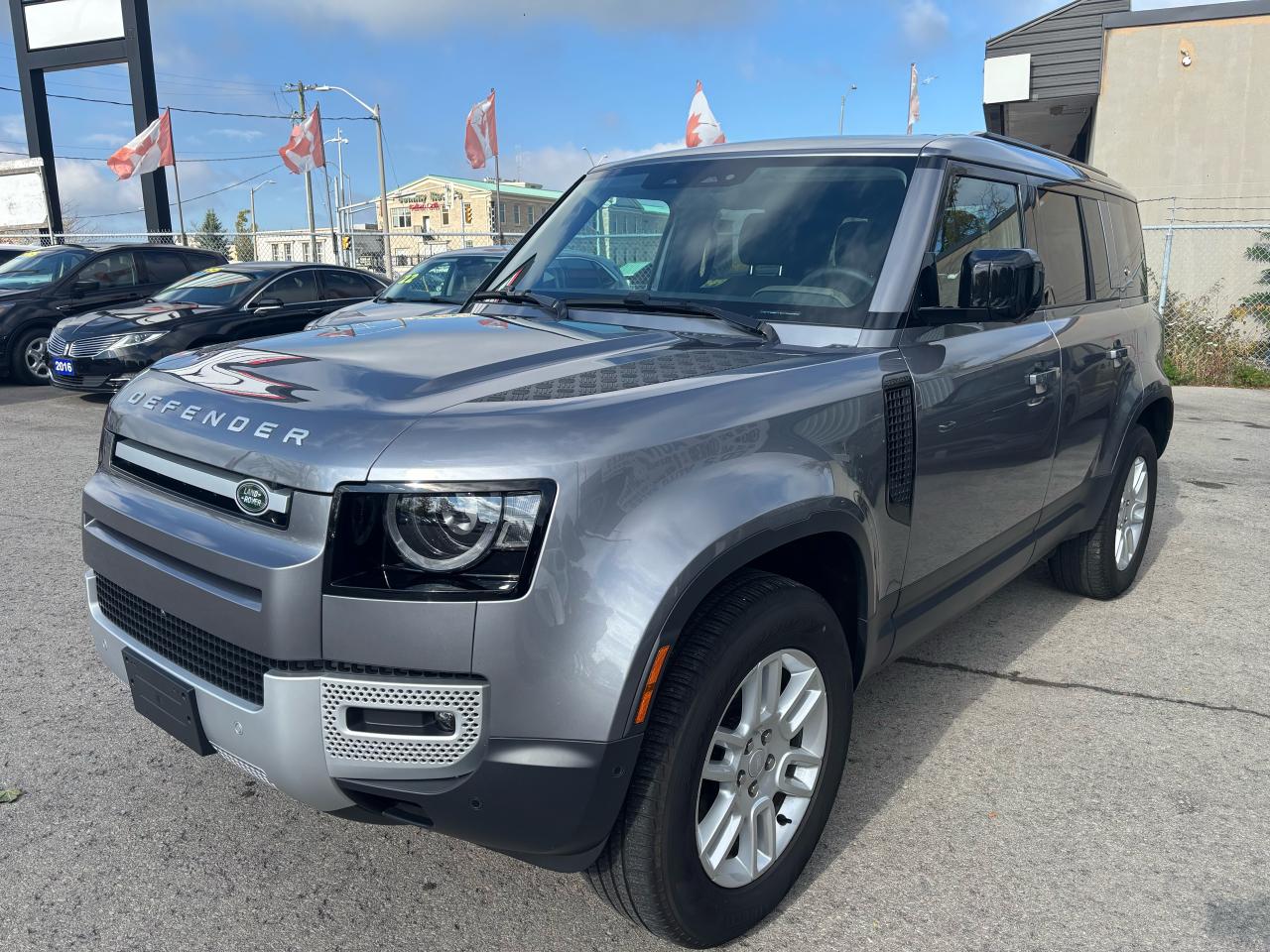 2024 Land Rover Defender S,110, P300. 4Cyl, Panoramic Roof, LED Headlights Photo2
