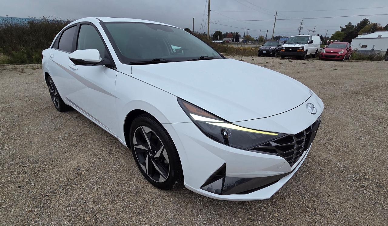 2022 Hyundai Elantra Ultimate - Photo #2