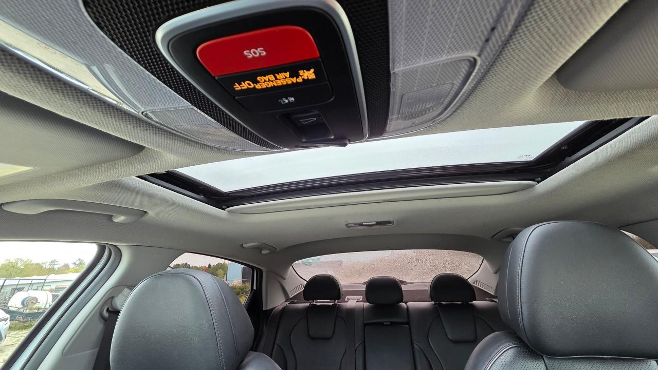 2022 Hyundai Elantra Ultimate - Photo #20