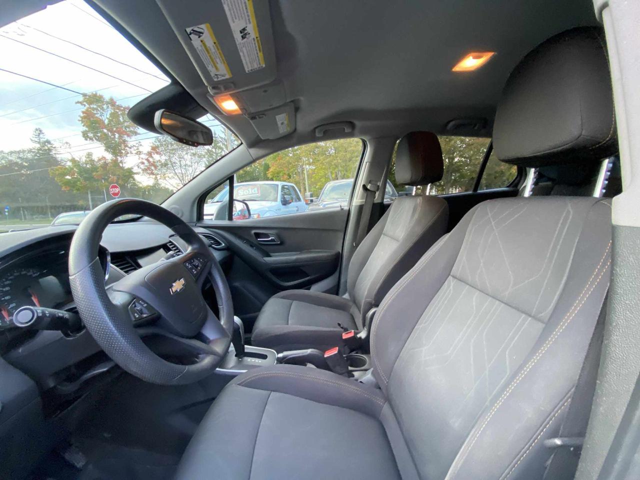 2017 Chevrolet Trax LT - Photo #10
