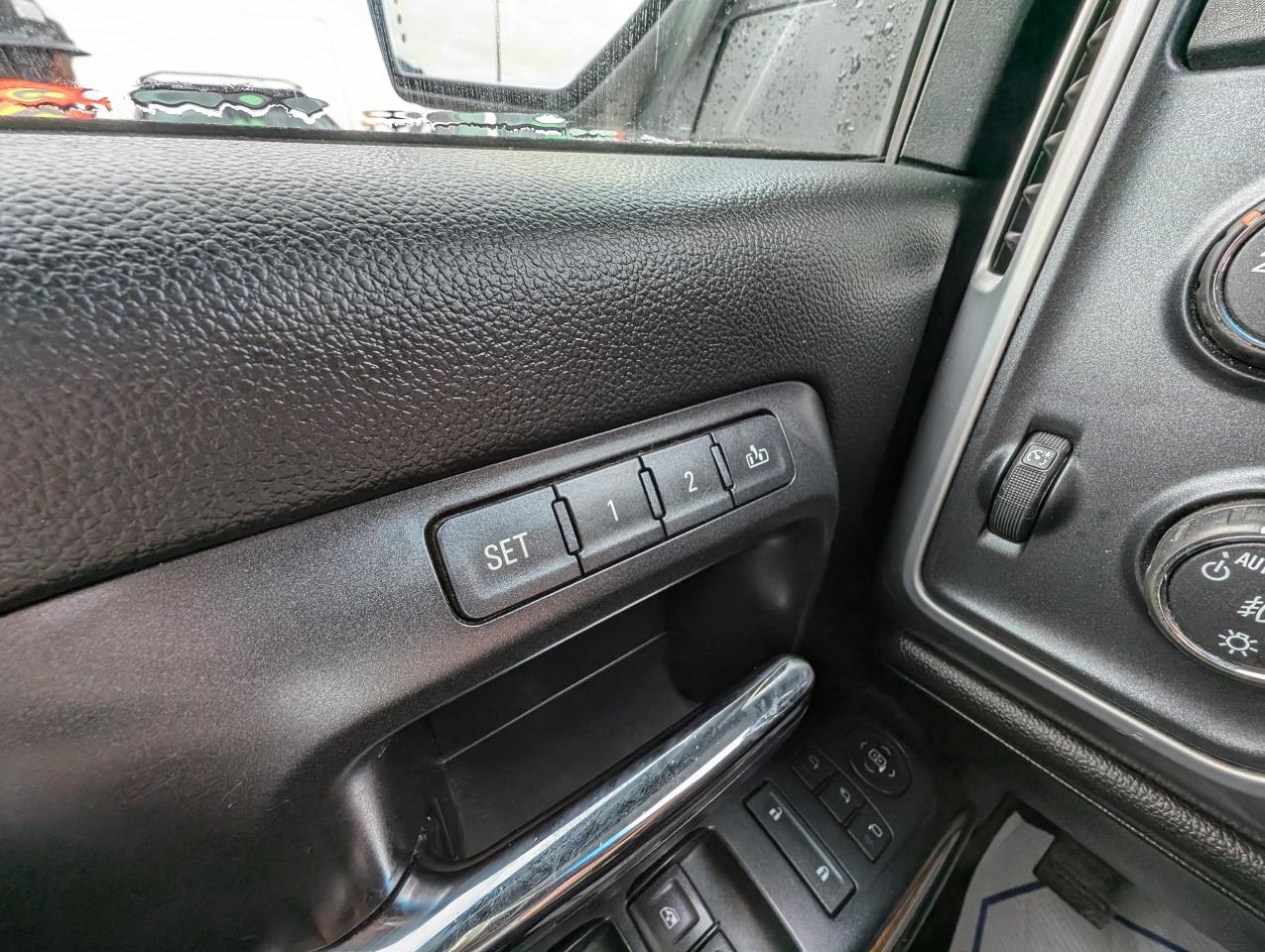 2014 GMC Sierra 1500 SLT | Leather | Htd Steering | Cooled Seats - Photo #13