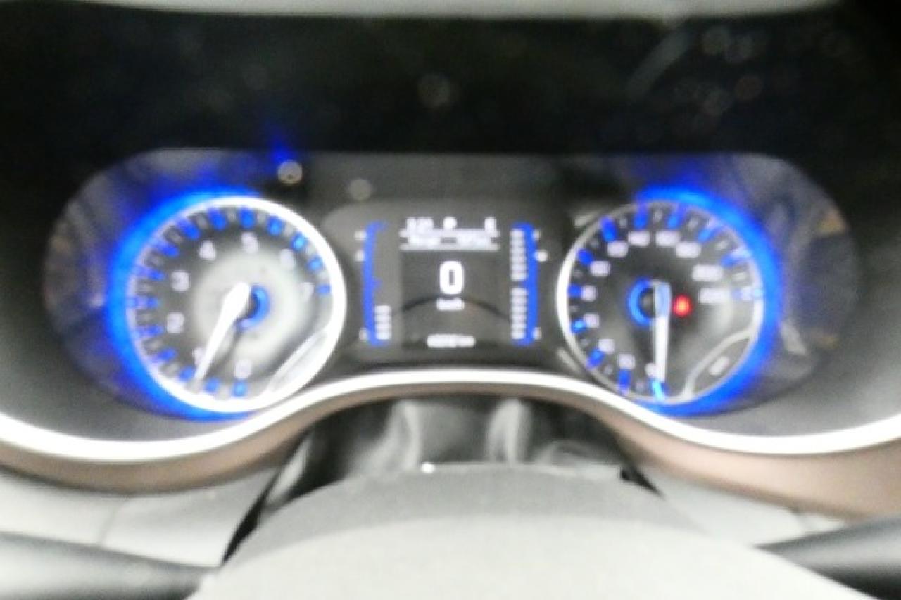 2024 Chrysler Grand Caravan SXT 2WD w/Htd cloth, NAV, BUC - Photo #14