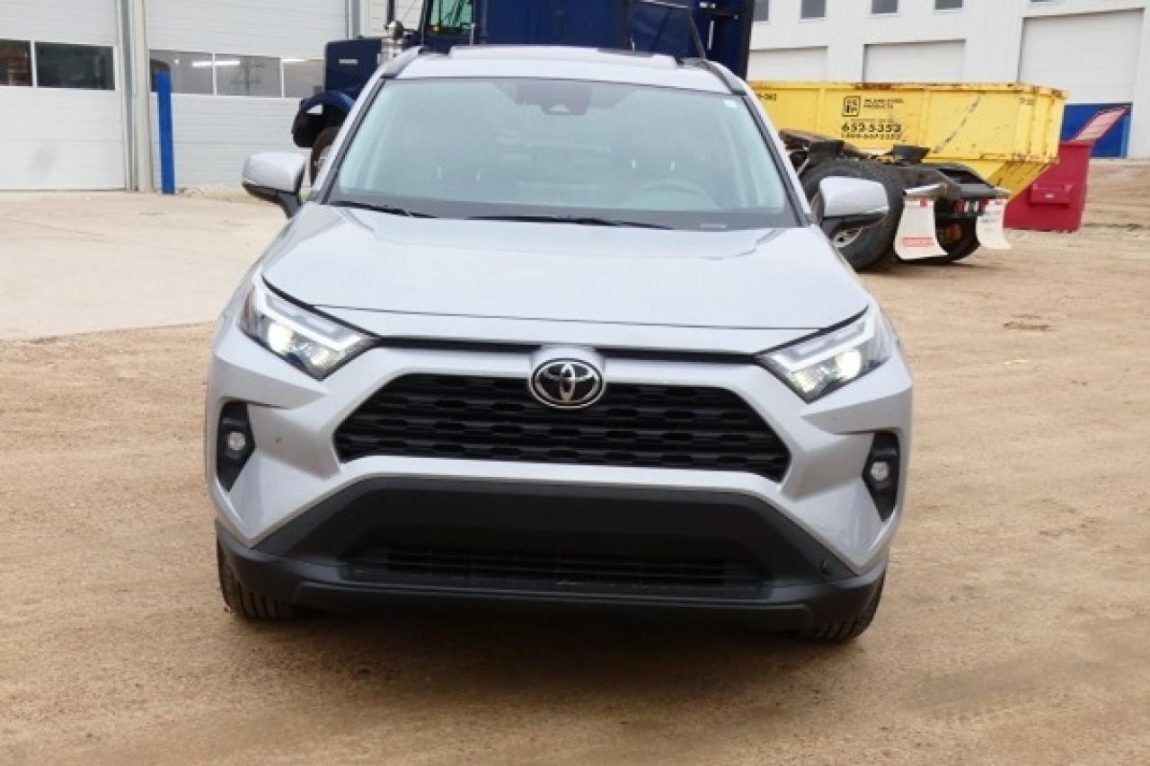 2025 Toyota RAV4 Hybrid XLE AWD w/Htd Leather, S/R, BUC - Photo #3