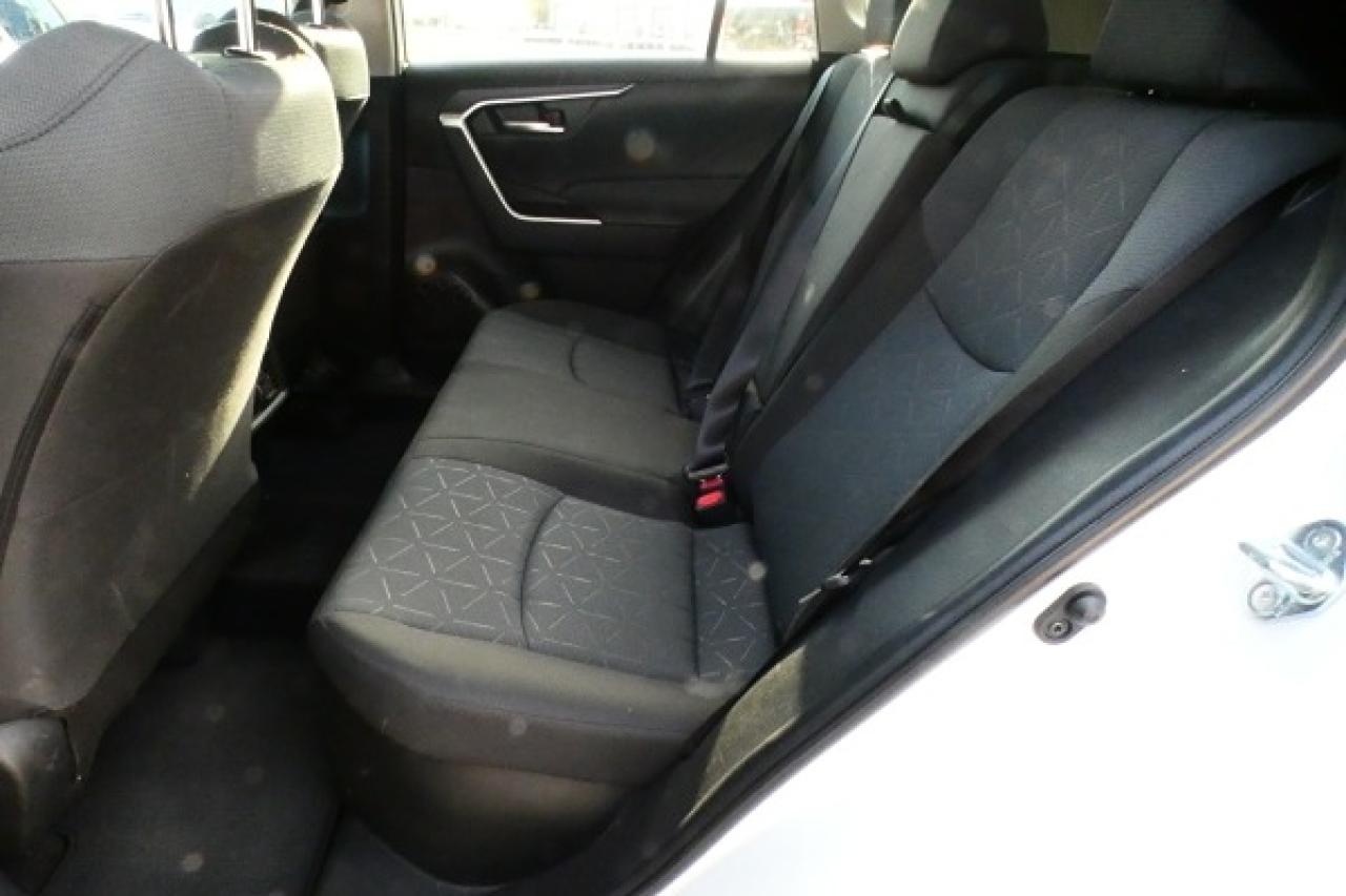 2025 Toyota RAV4 Hybrid XLE AWD w/Htd cloth, S/R, BUC - Photo #10