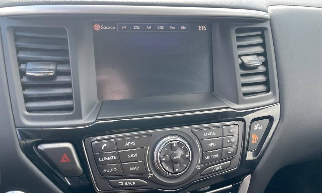 2019 Nissan Pathfinder SV Tech - Photo #11