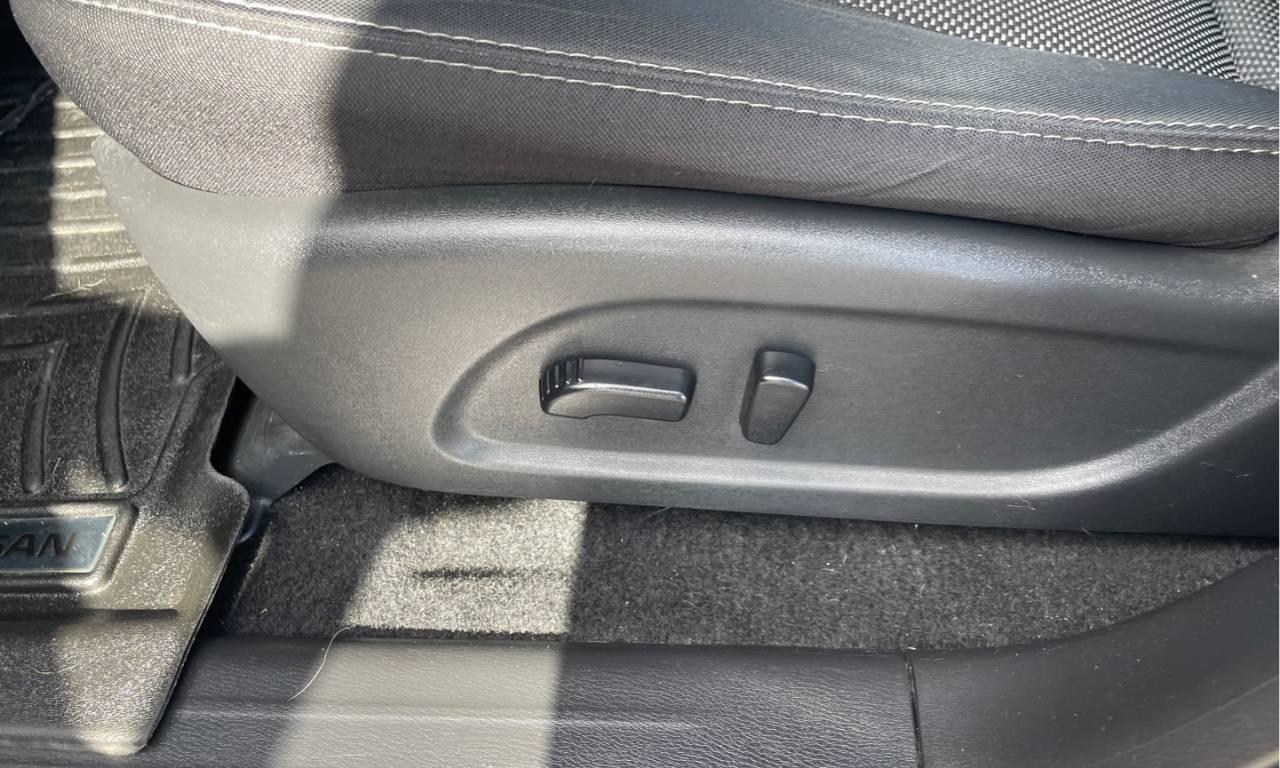 2019 Nissan Pathfinder SV Tech - Photo #9