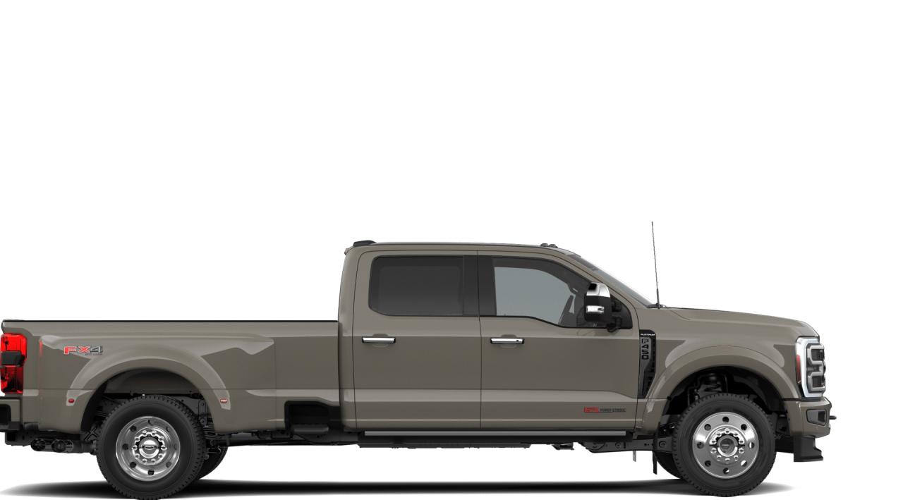2026 Ford SUPERDUTY F-450® Platinum® 8' Box 773A Photo4