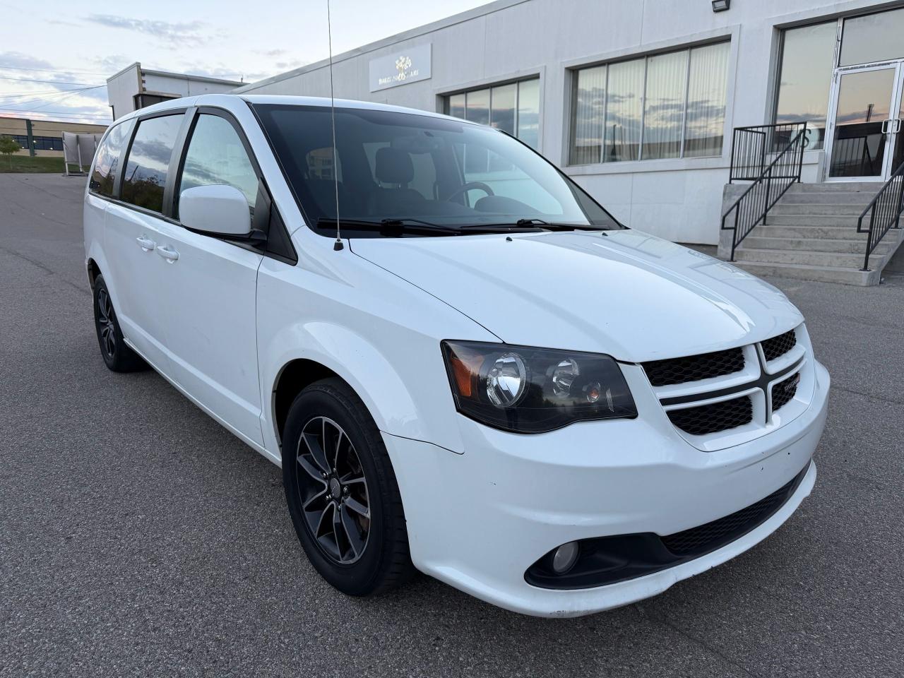 2018 Dodge Grand Caravan GT - Photo #3