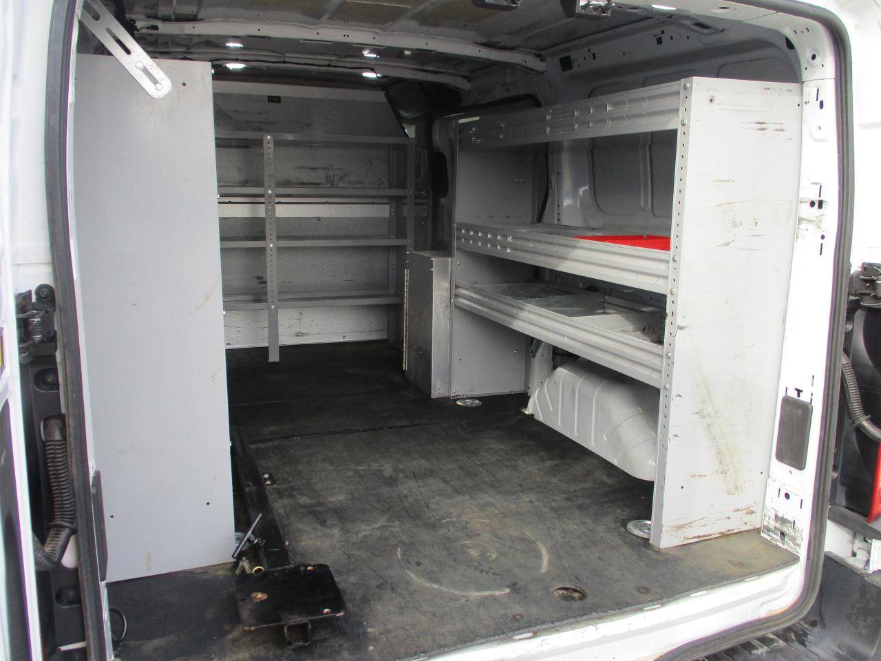 2019 Ford Transit T-150 130" Low Rf 8600 GVWR Sliding RH Dr - Photo #8
