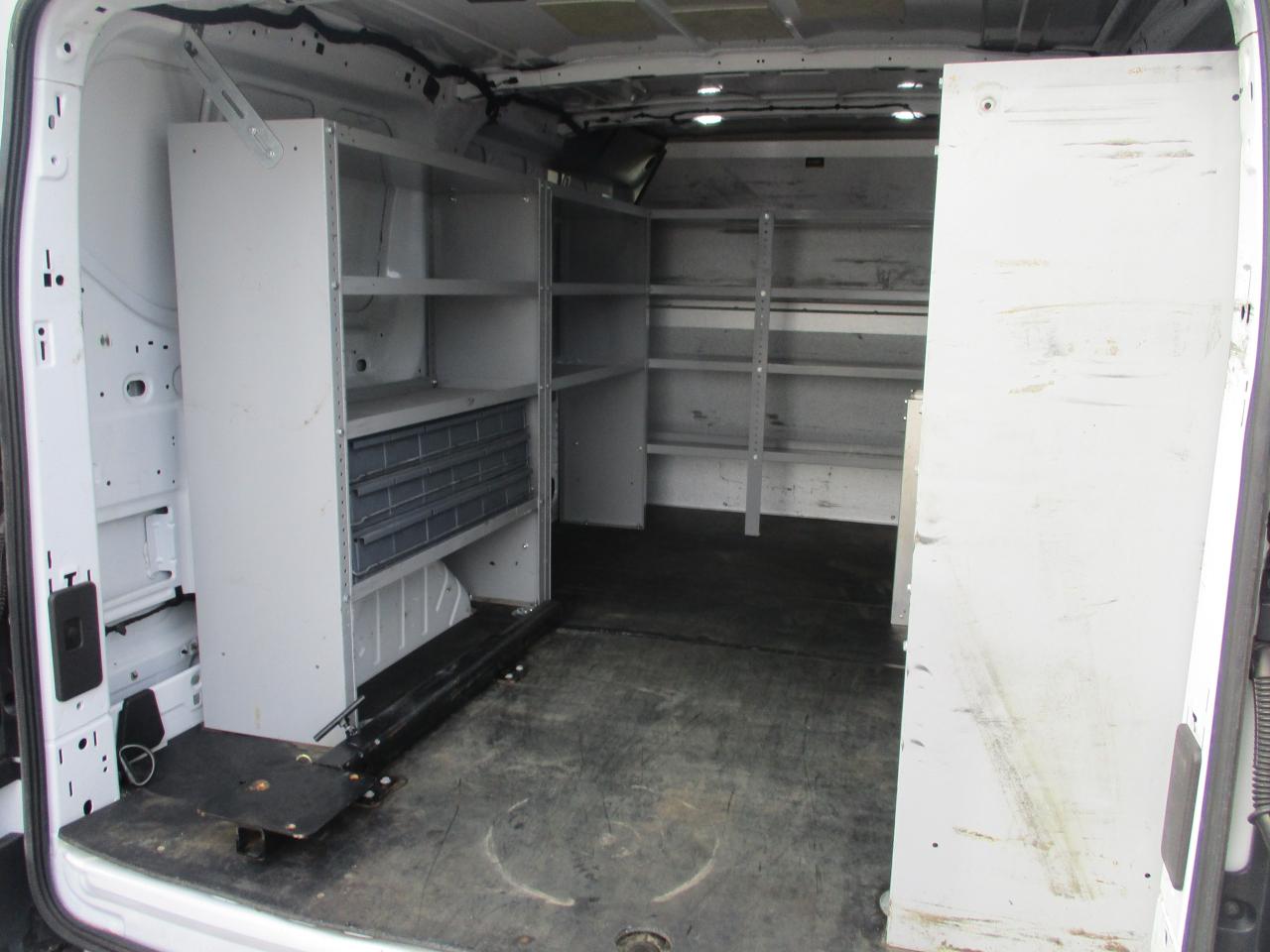 2019 Ford Transit T-150 130" Low Rf 8600 GVWR Sliding RH Dr - Photo #7