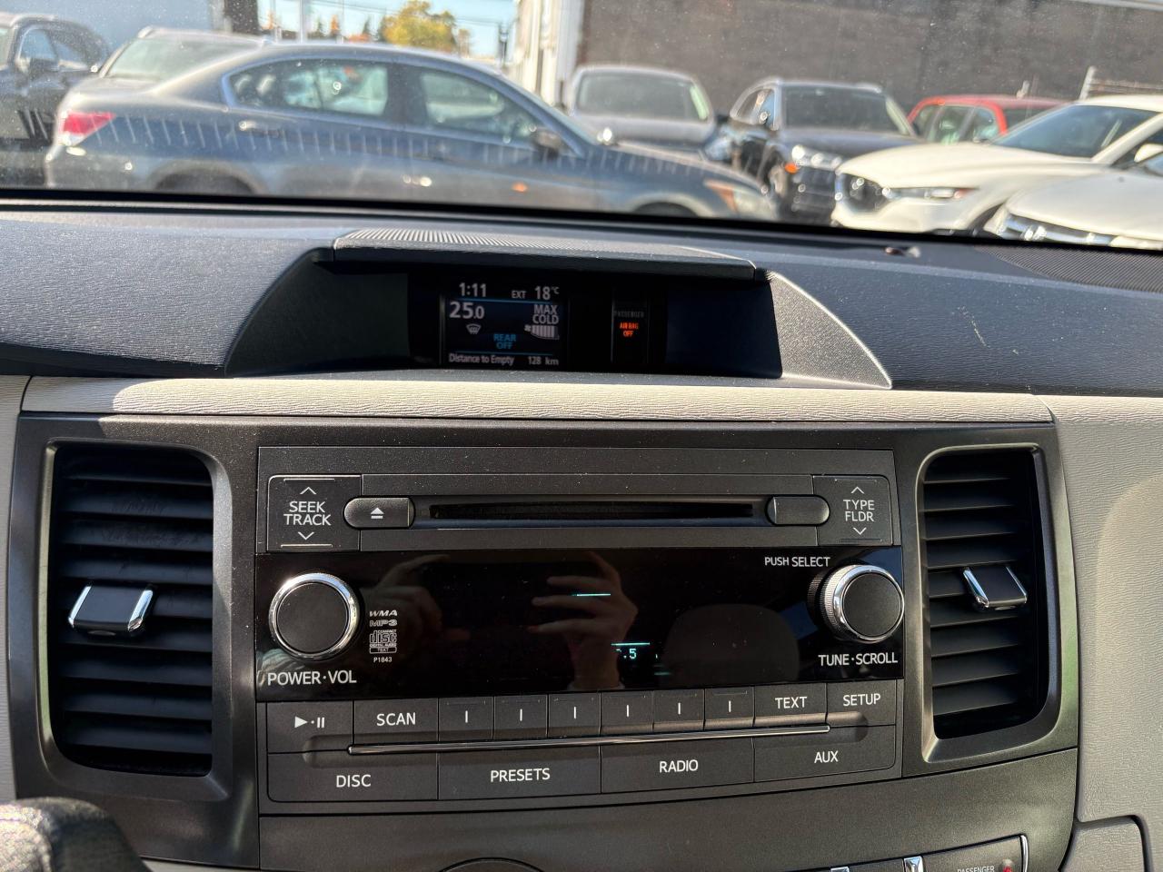 2014 Toyota Sienna LE - Photo #15