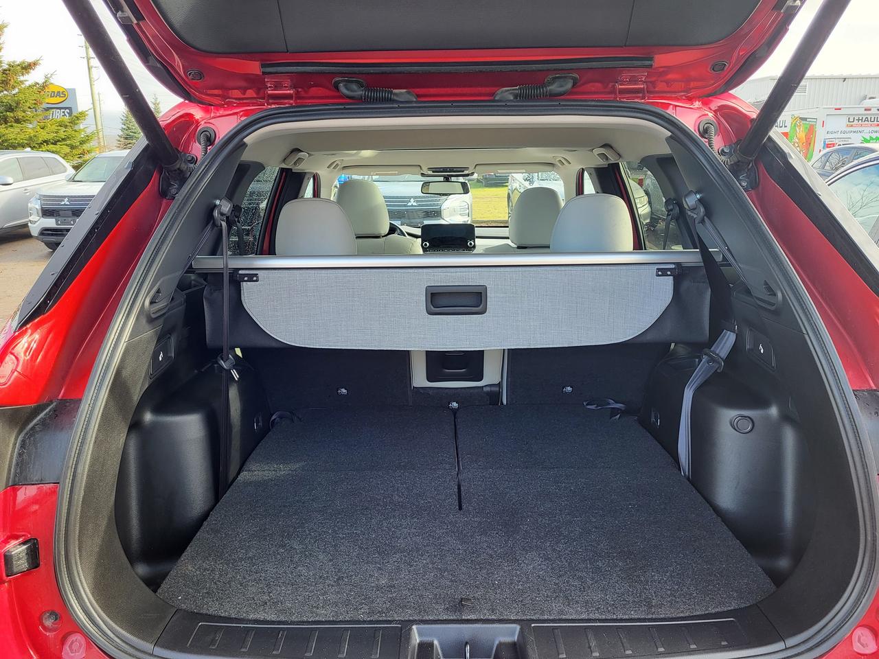 2024 Mitsubishi Outlander SEL Photo