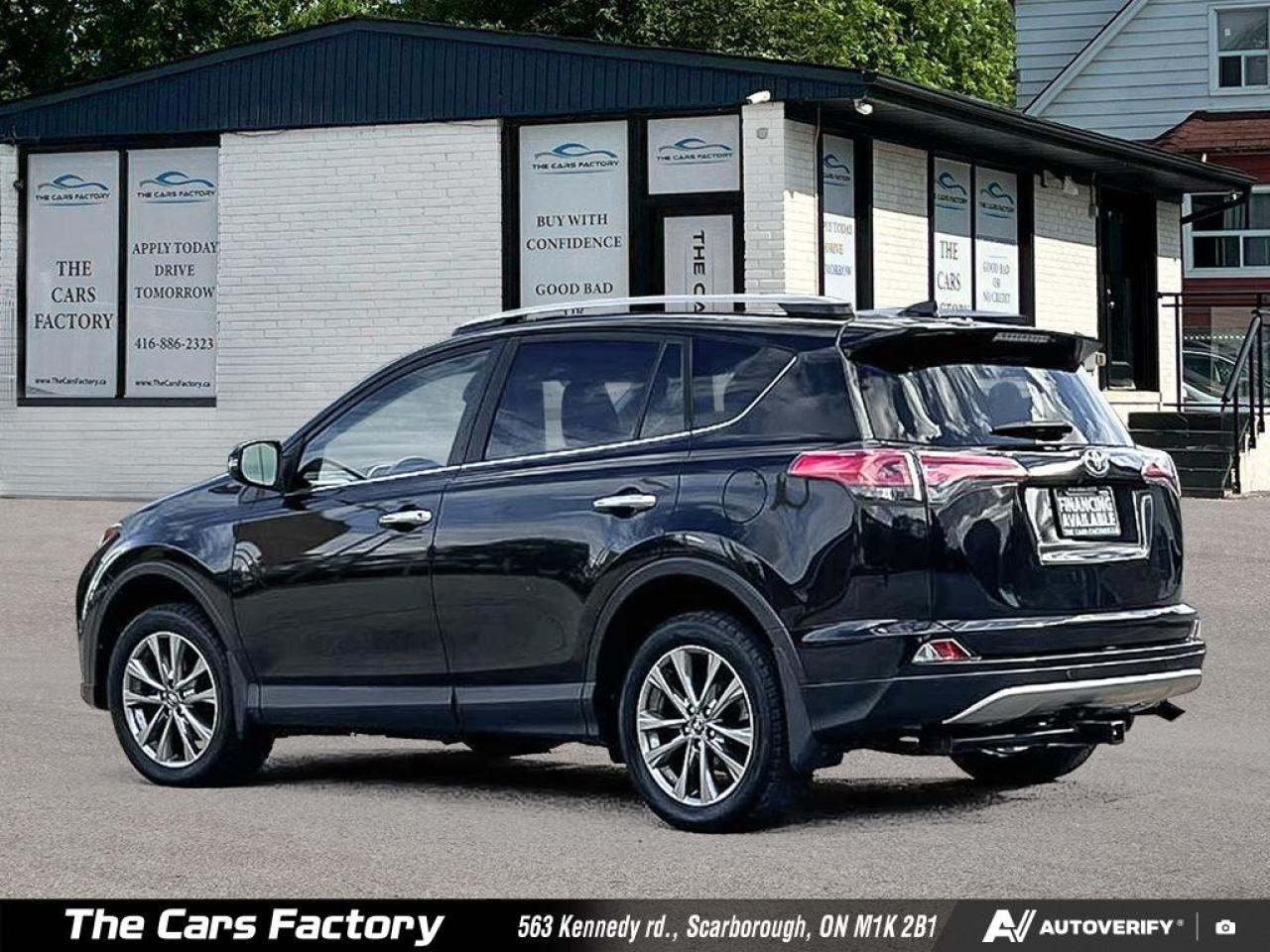 2017 Toyota RAV4 LIMITED Leather/Camera/Roof - Mint! - Photo #4
