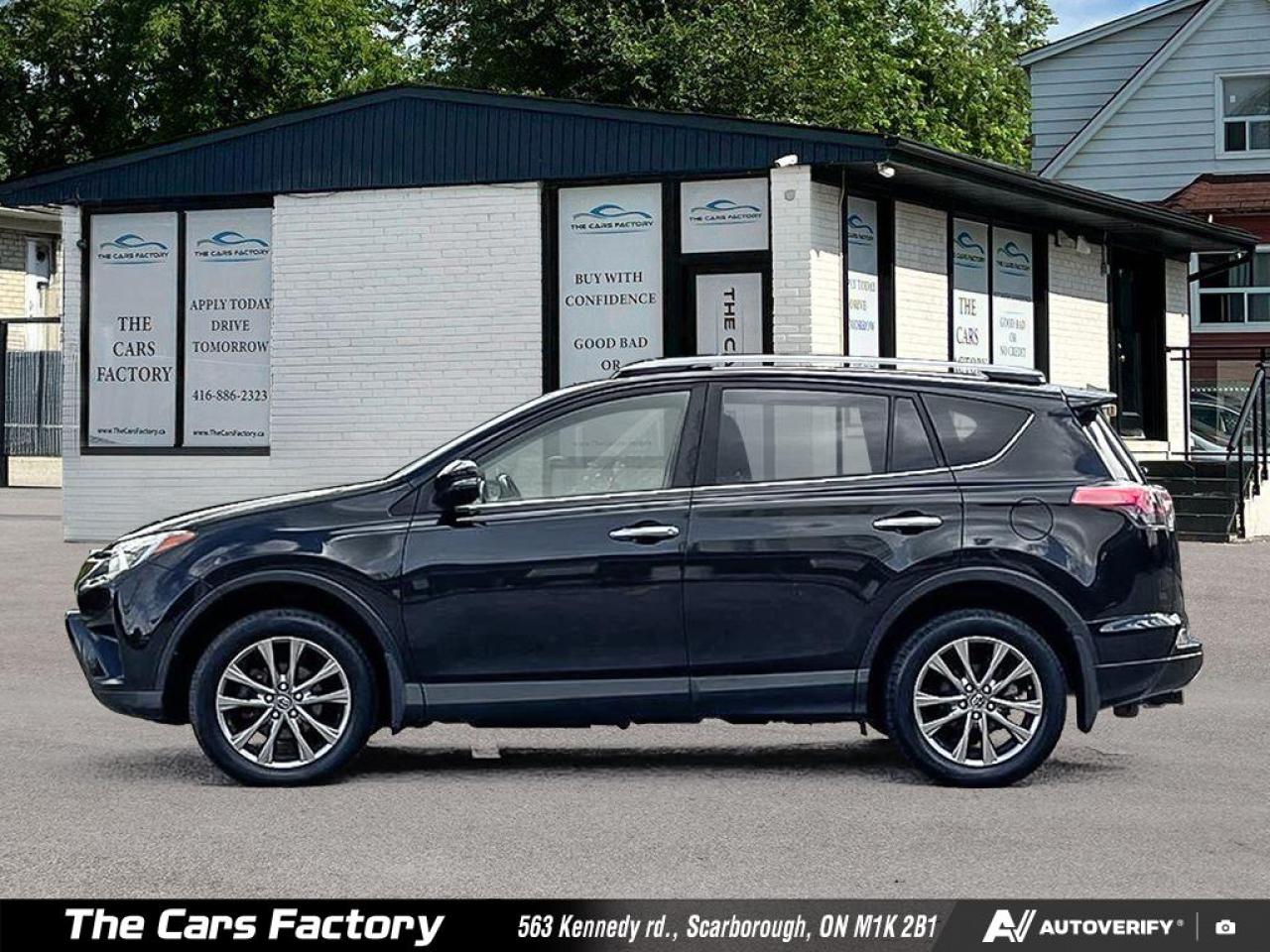 2017 Toyota RAV4 LIMITED Leather/Camera/Roof - Mint! Photo2