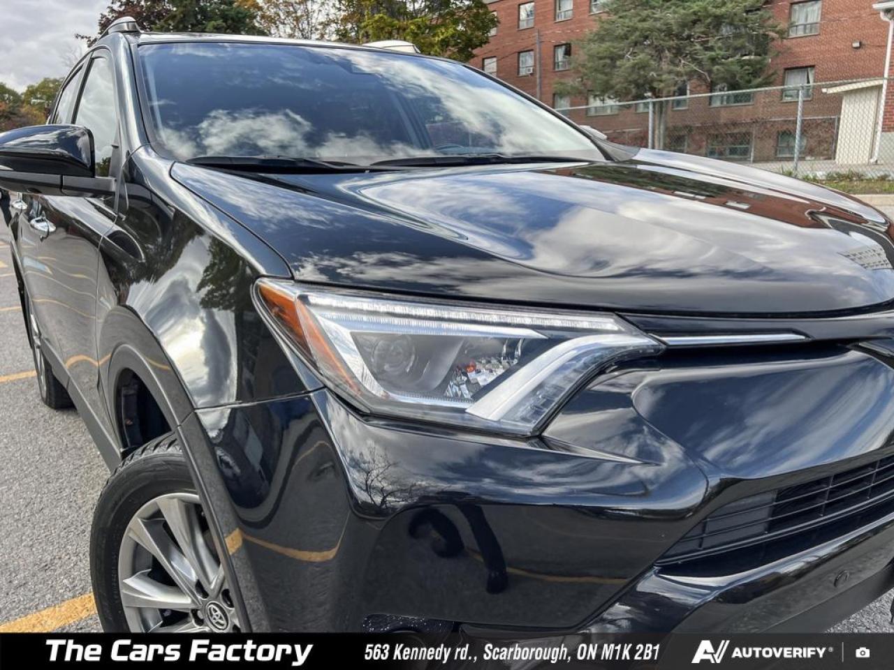 2017 Toyota RAV4 LIMITED Leather/Camera/Roof - Mint! - Photo #7