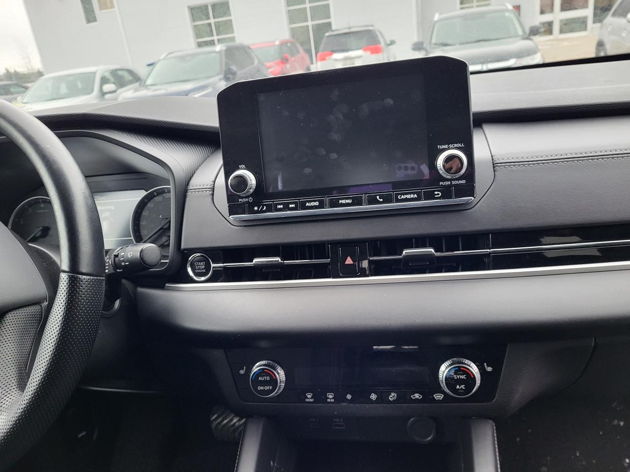 2024 Mitsubishi Outlander ES Photo