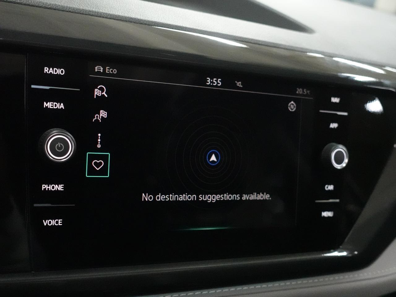 2022 Volkswagen Taos HIGHLINE | AWD | Nav | Leather | Pano roof | BSM Photo