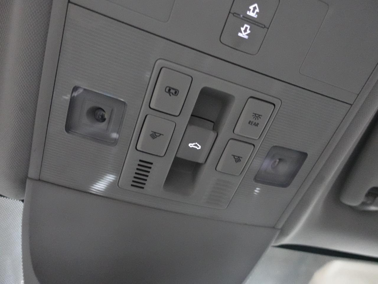 2022 Volkswagen Taos HIGHLINE | AWD | Nav | Leather | Pano roof | BSM Photo