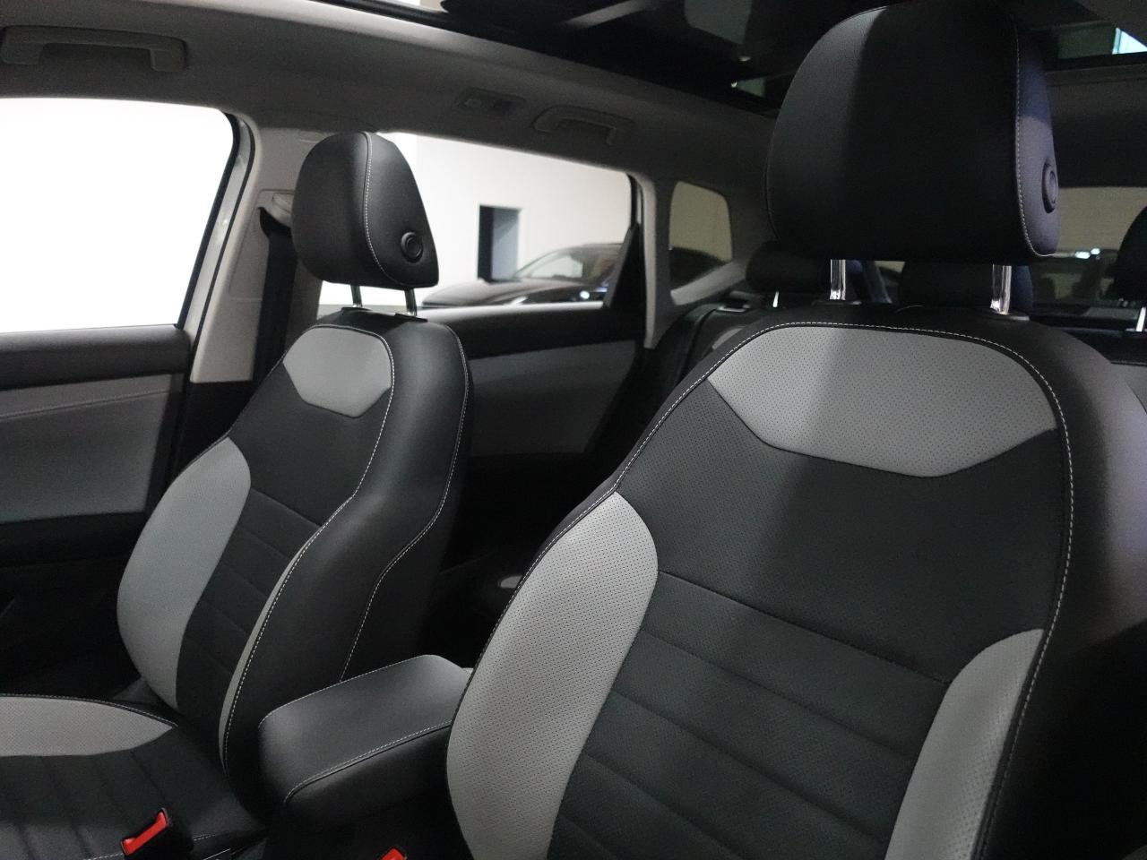 2022 Volkswagen Taos HIGHLINE | AWD | Nav | Leather | Pano roof | BSM Photo