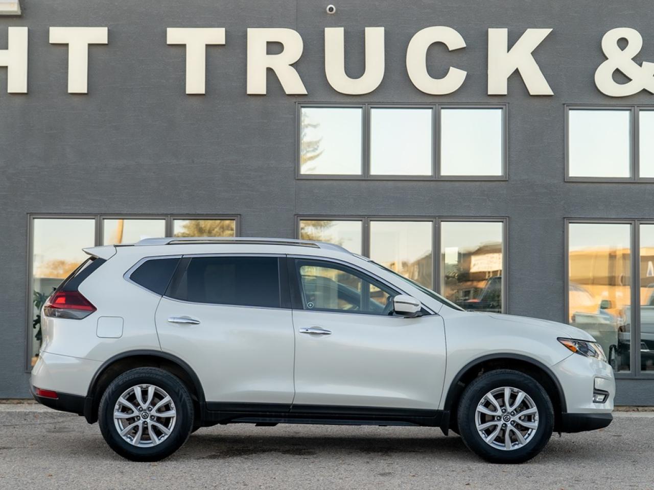 2018 Nissan Rogue SV AWD Photo27